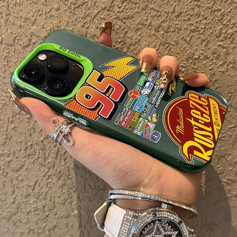 🚗🔥 Capa Lightning McQueen 95 Cars para iPhone — Estilo, Atitude e Proteção