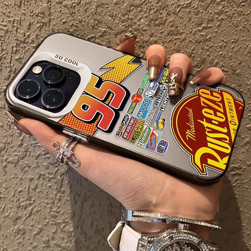 🚗🔥 Capa Lightning McQueen 95 Cars para iPhone — Estilo, Atitude e Proteção