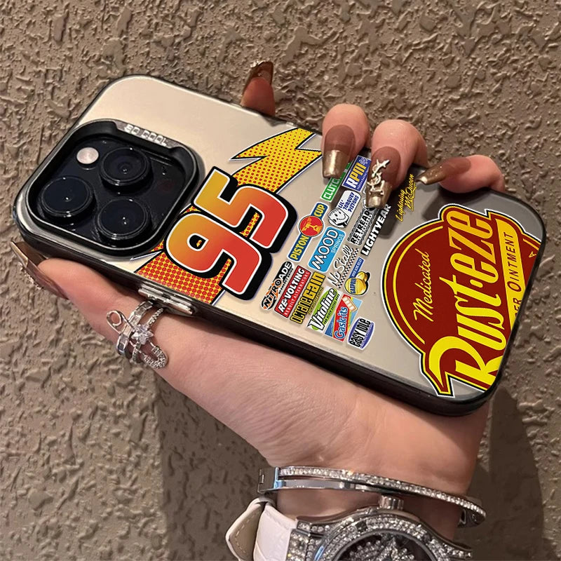🚗🔥 Capa Lightning McQueen 95 Cars para iPhone — Estilo, Atitude e Proteção